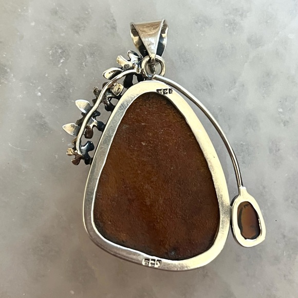 Sterling Silver .925 Amber Pendant - Picture 2 of 3